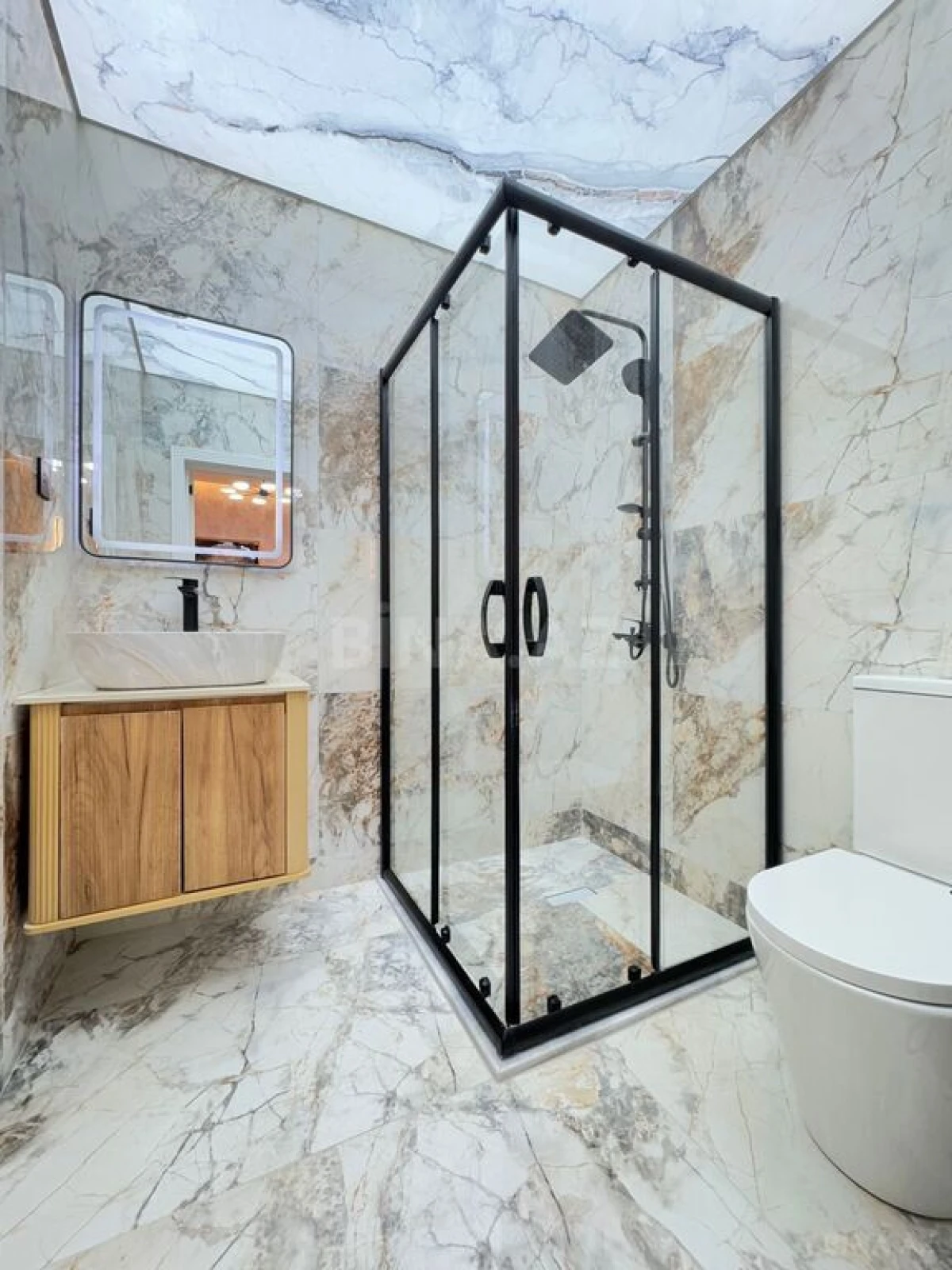 Satılır 4 otaqlı həyət evi 165 m²