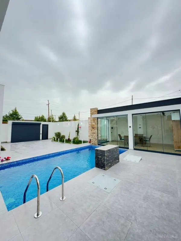 Satılır 4 otaqlı həyət evi 165 m²
