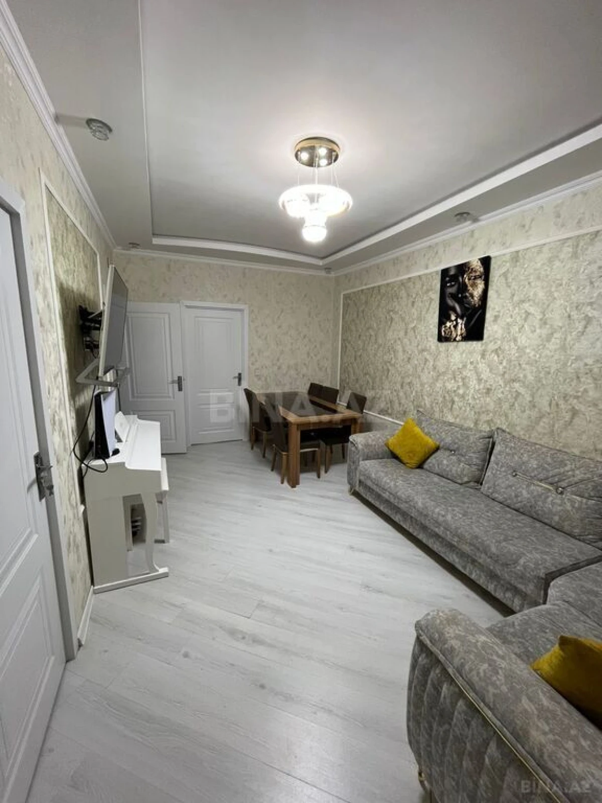 Satılır 2 otaqlı mənzil 58 m²