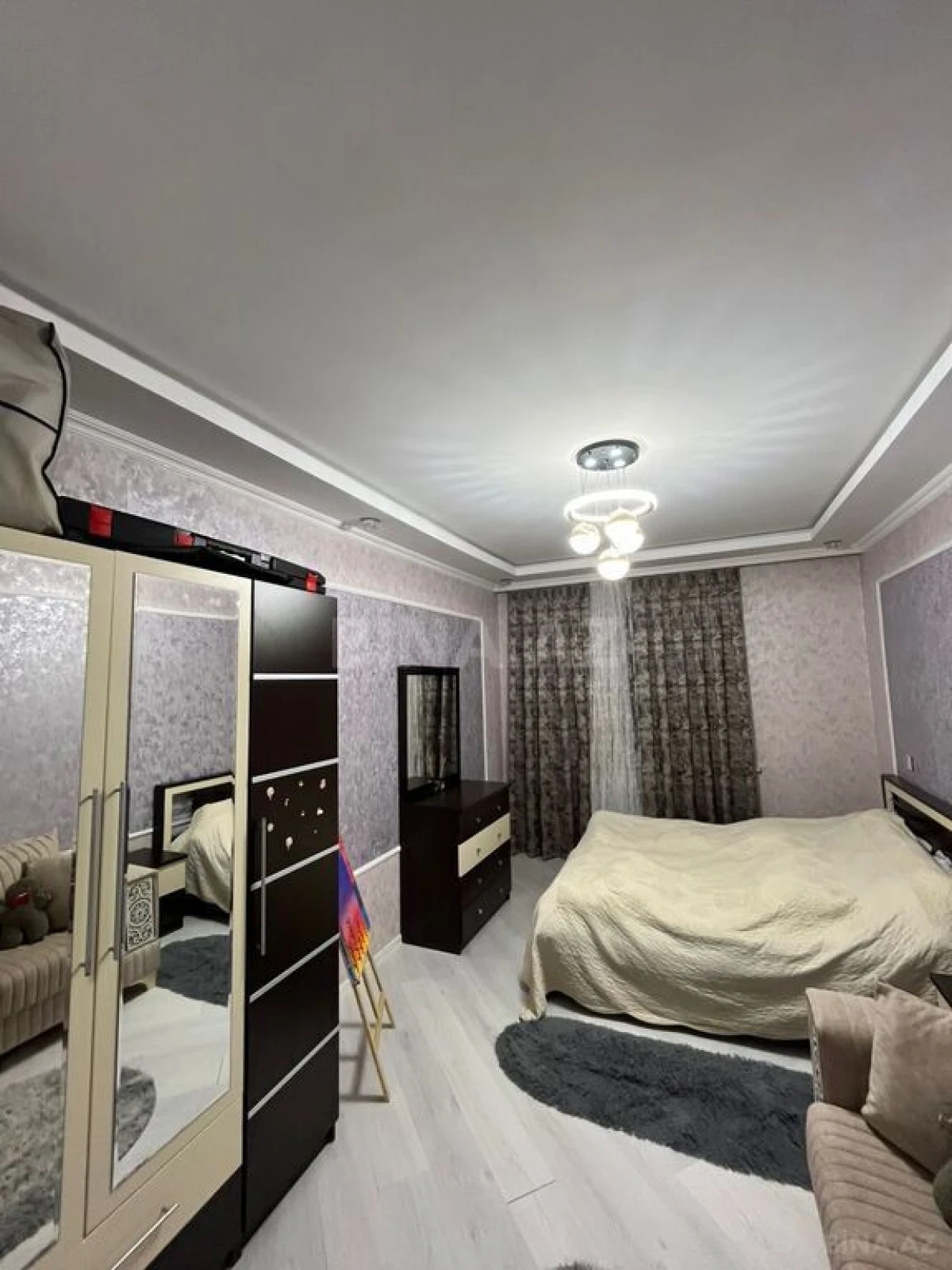 Satılır 2 otaqlı mənzil 58 m²