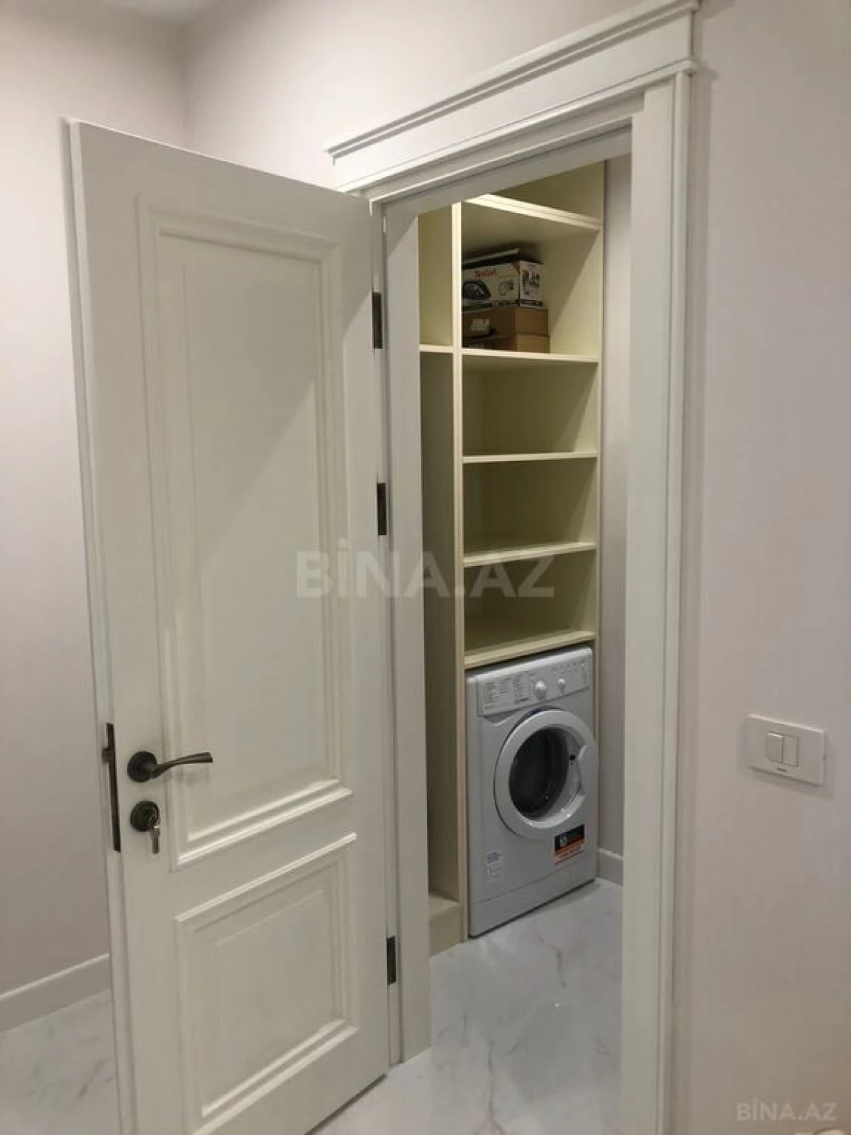 Satılır 4 otaqlı mənzil 126 m²