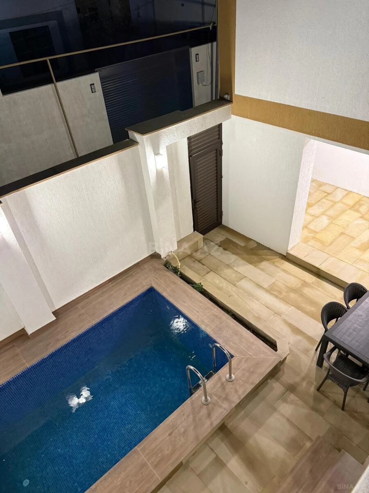 Satılır 4 otaqlı həyət evi 170 m²