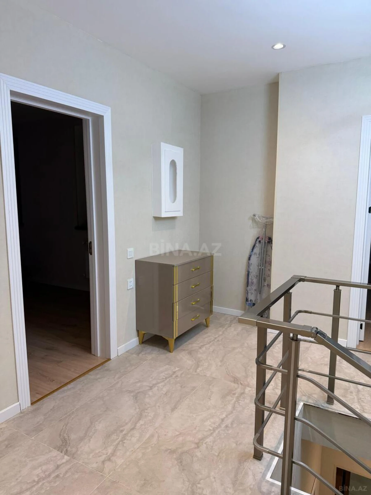 Satılır 4 otaqlı həyət evi 170 m²