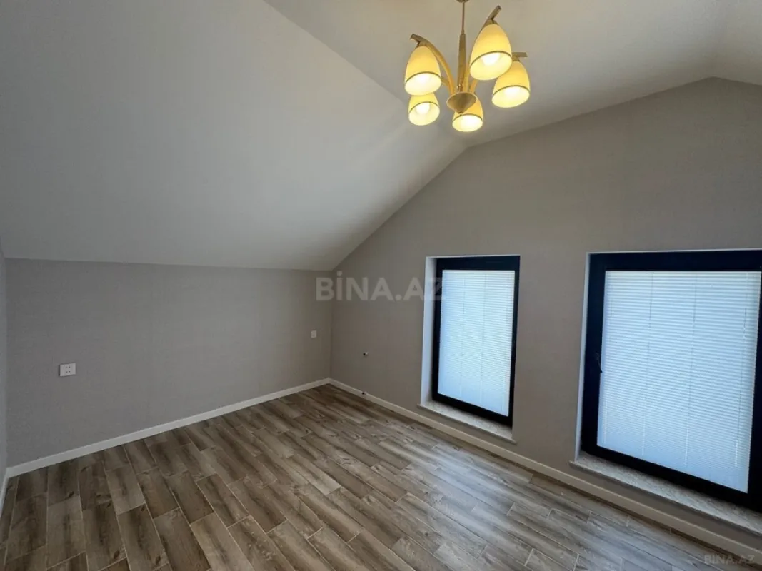 Satılır 5 otaqlı həyət evi 500 m²