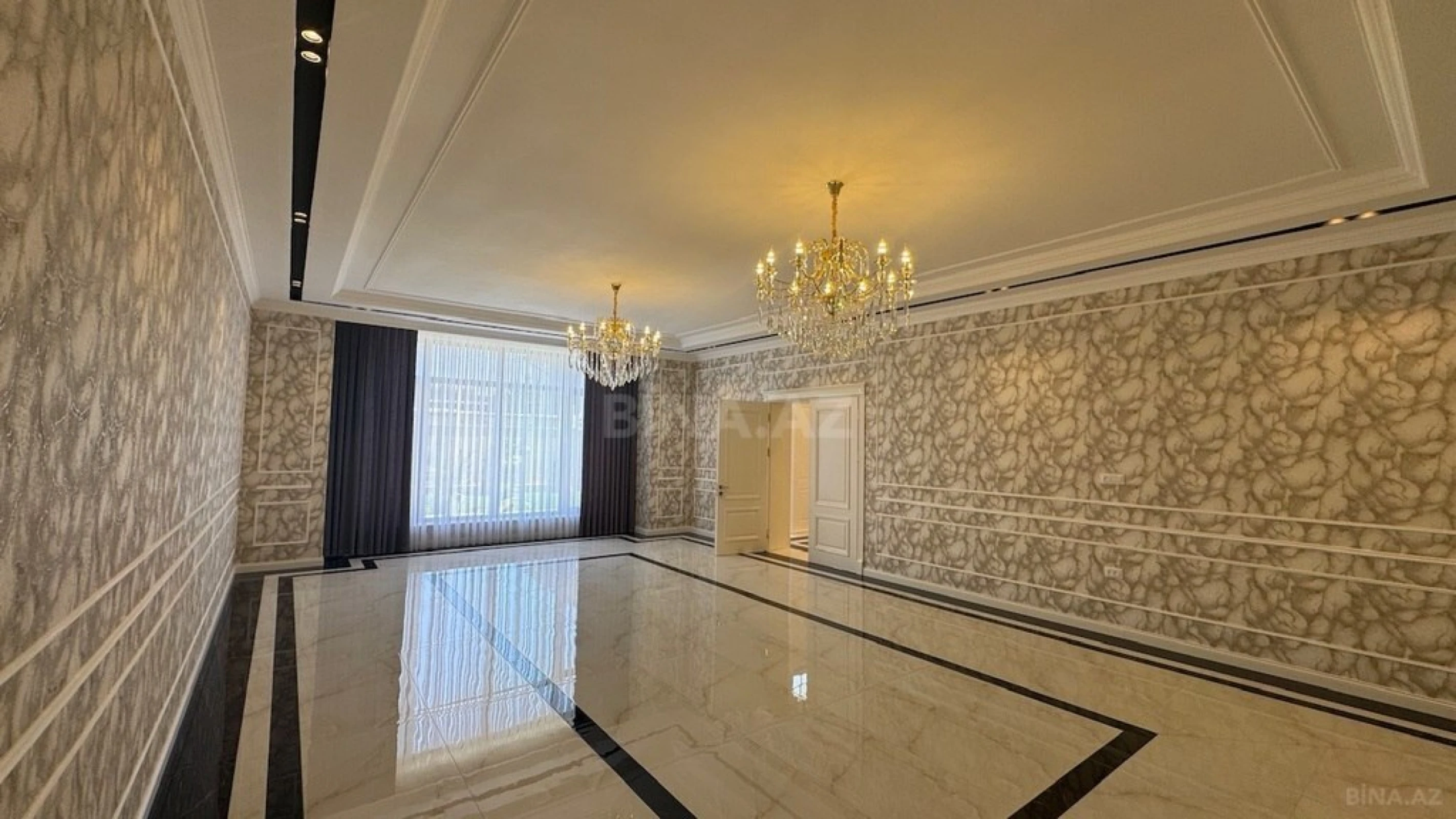Satılır 5 otaqlı həyət evi 500 m²