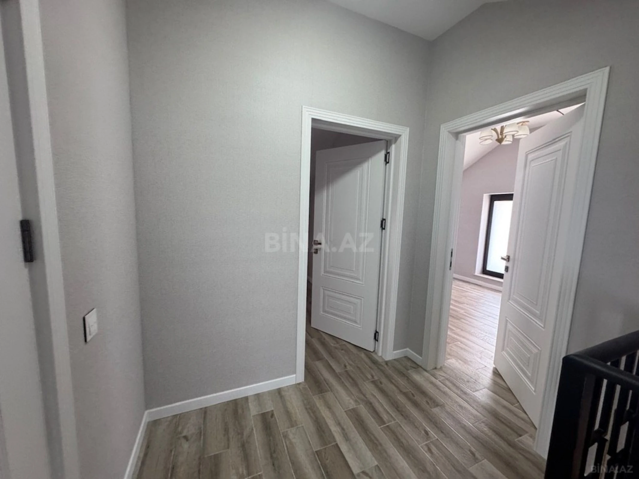 Satılır 5 otaqlı həyət evi 500 m²