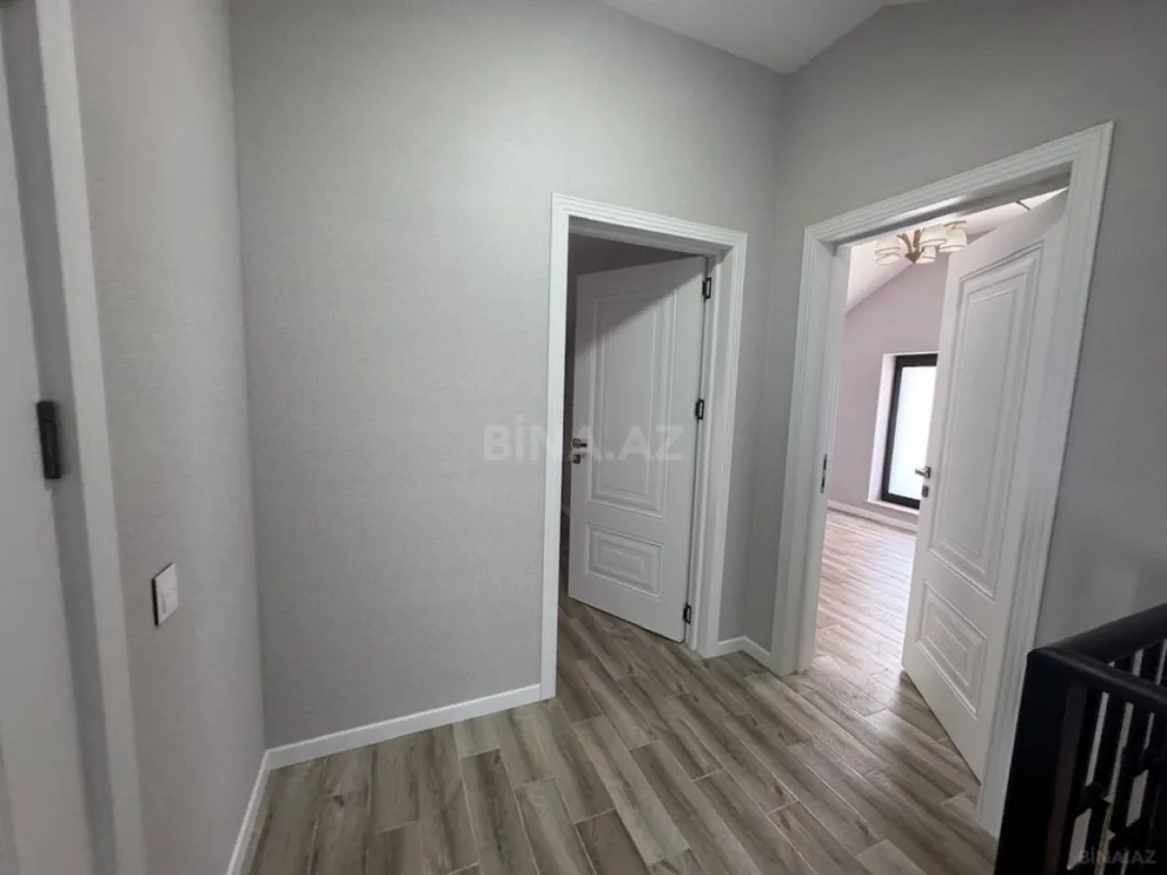 Satılır 5 otaqlı həyət evi 500 m²