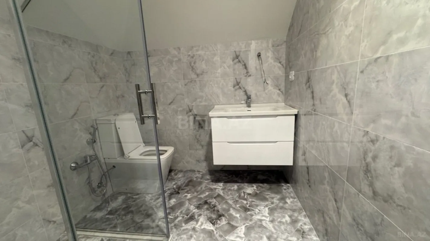 Satılır 5 otaqlı həyət evi 500 m²