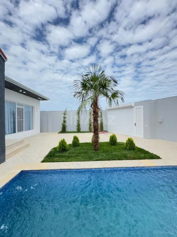 Satılır 4 otaqlı həyət evi 135 m²