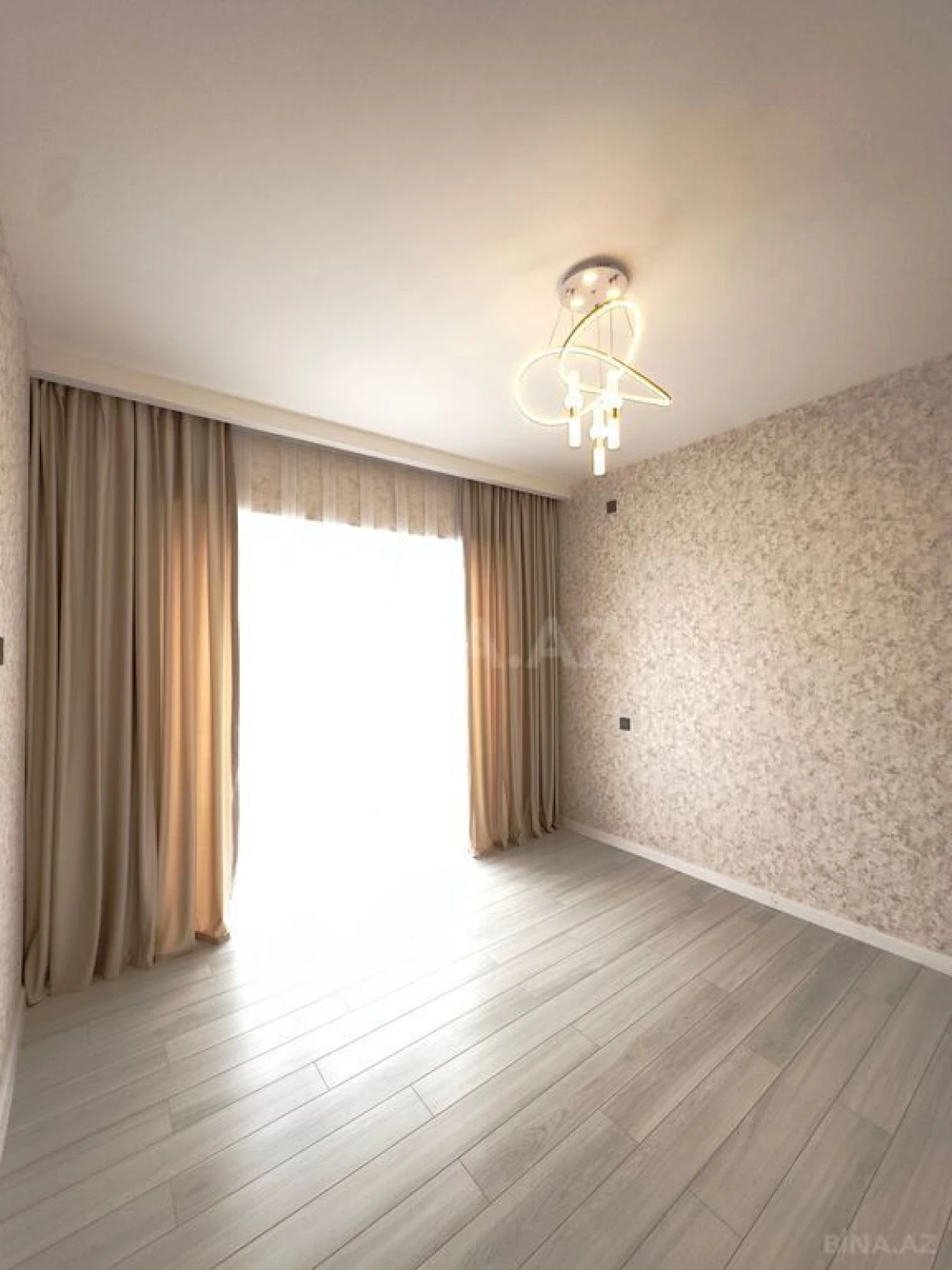Satılır 4 otaqlı həyət evi 135 m²