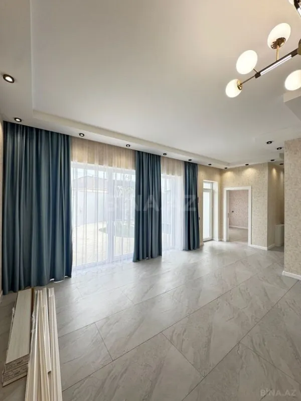 Satılır 4 otaqlı həyət evi 135 m²