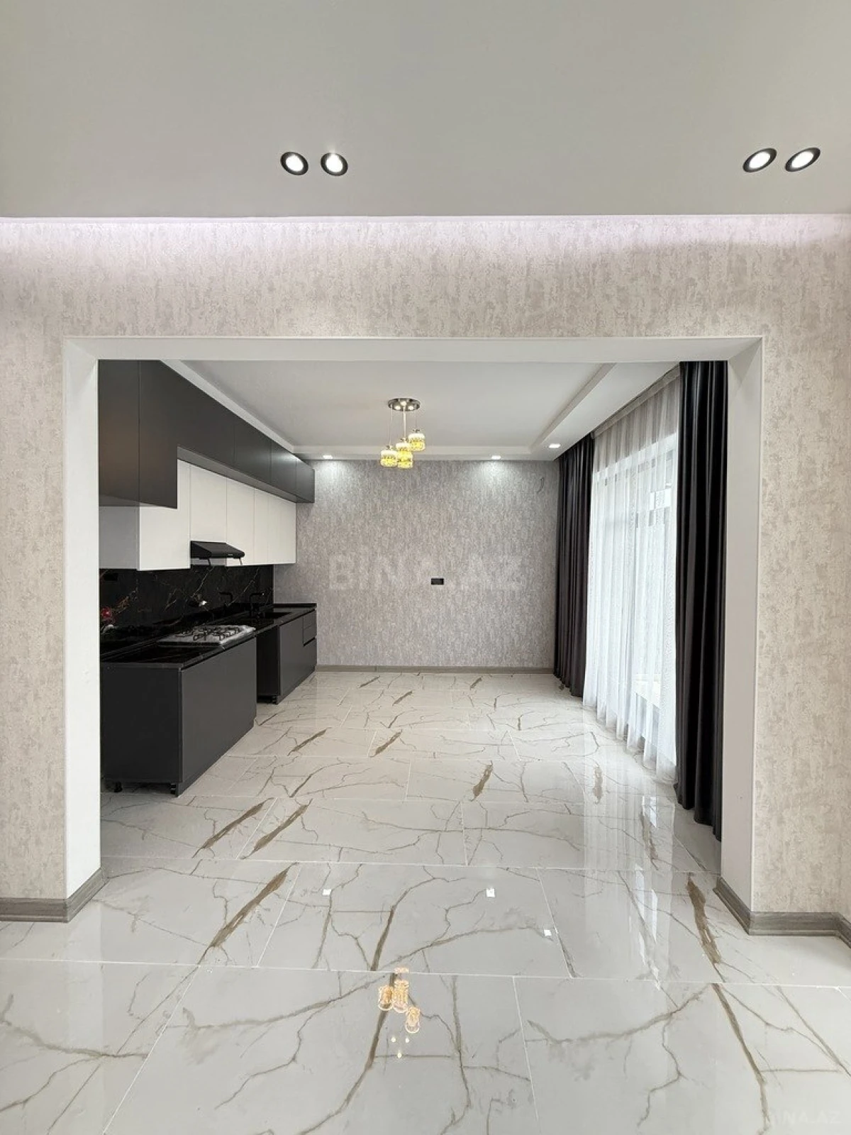 Satılır 4 otaqlı həyət evi 140 m²