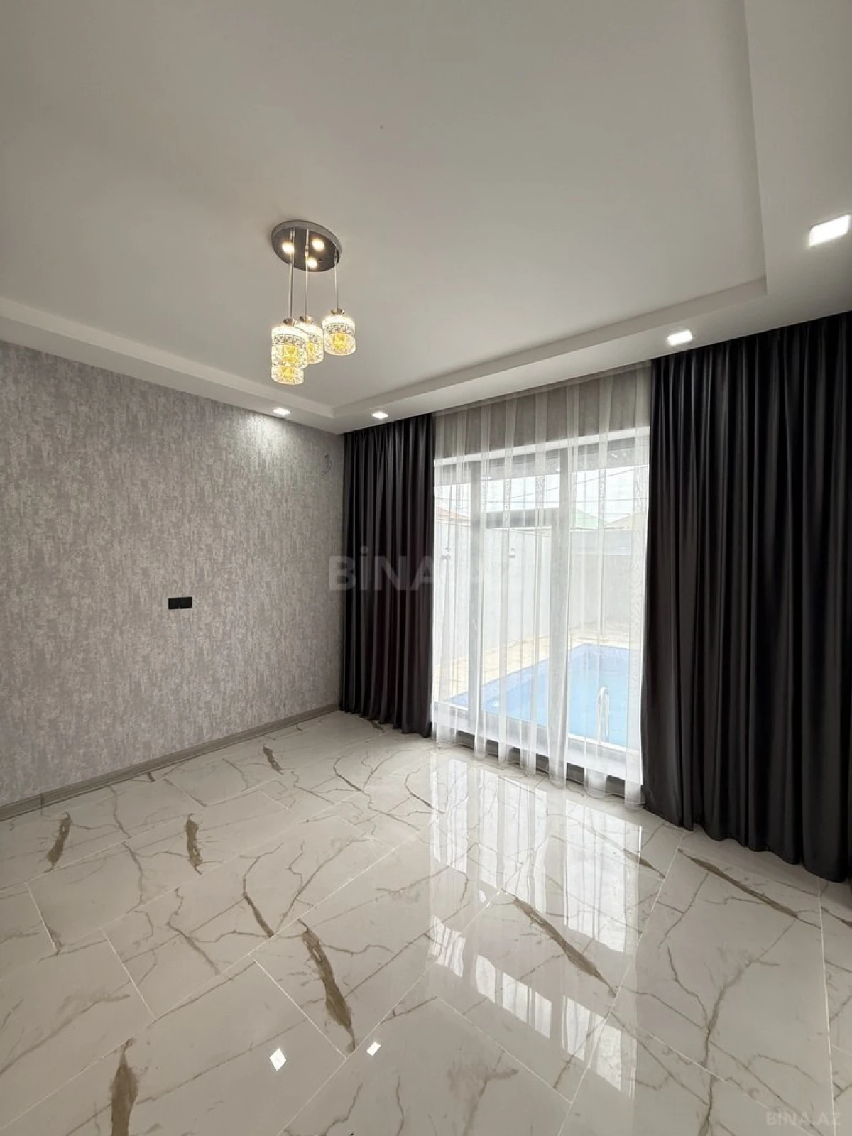 Satılır 4 otaqlı həyət evi 140 m²