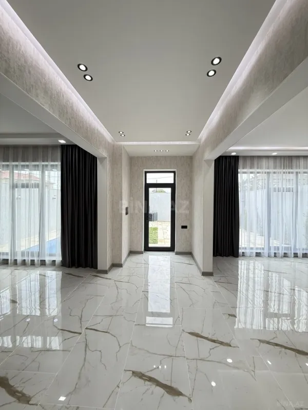 Satılır 4 otaqlı həyət evi 140 m²