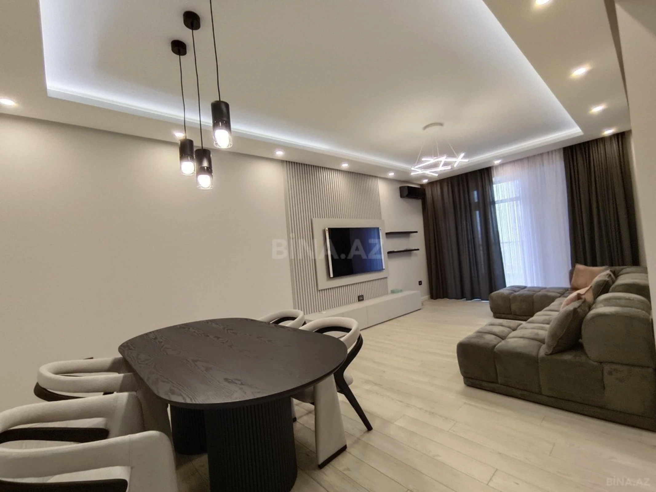 Kirayə verilir 2 otaqlı mənzil 105 m²