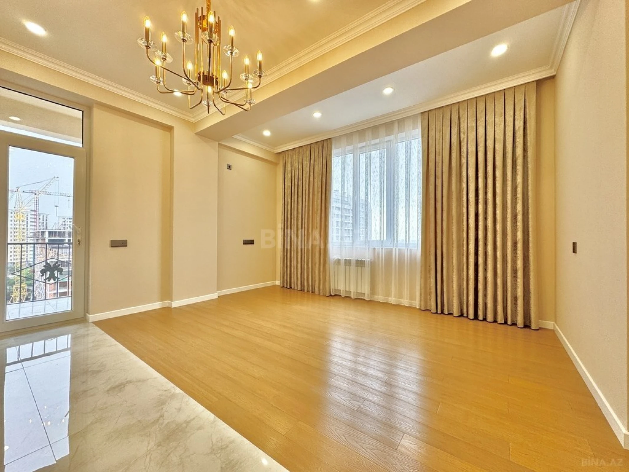 Satılır 3 otaqlı mənzil 92 m²