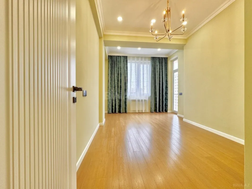 Satılır 3 otaqlı mənzil 92 m²