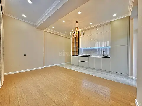 Satılır 3 otaqlı mənzil 92 m²