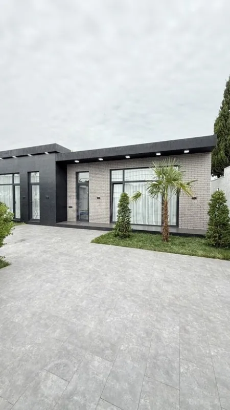 Satılır 4 otaqlı həyət evi 160 m²