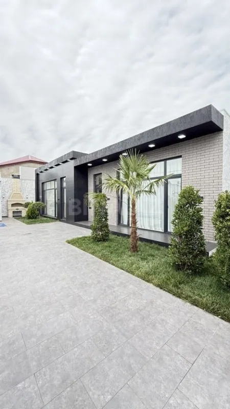 Satılır 4 otaqlı həyət evi 160 m²