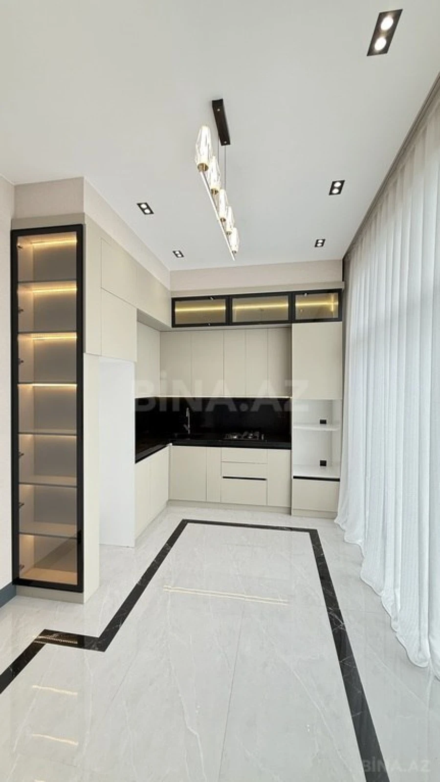 Satılır 4 otaqlı həyət evi 160 m²