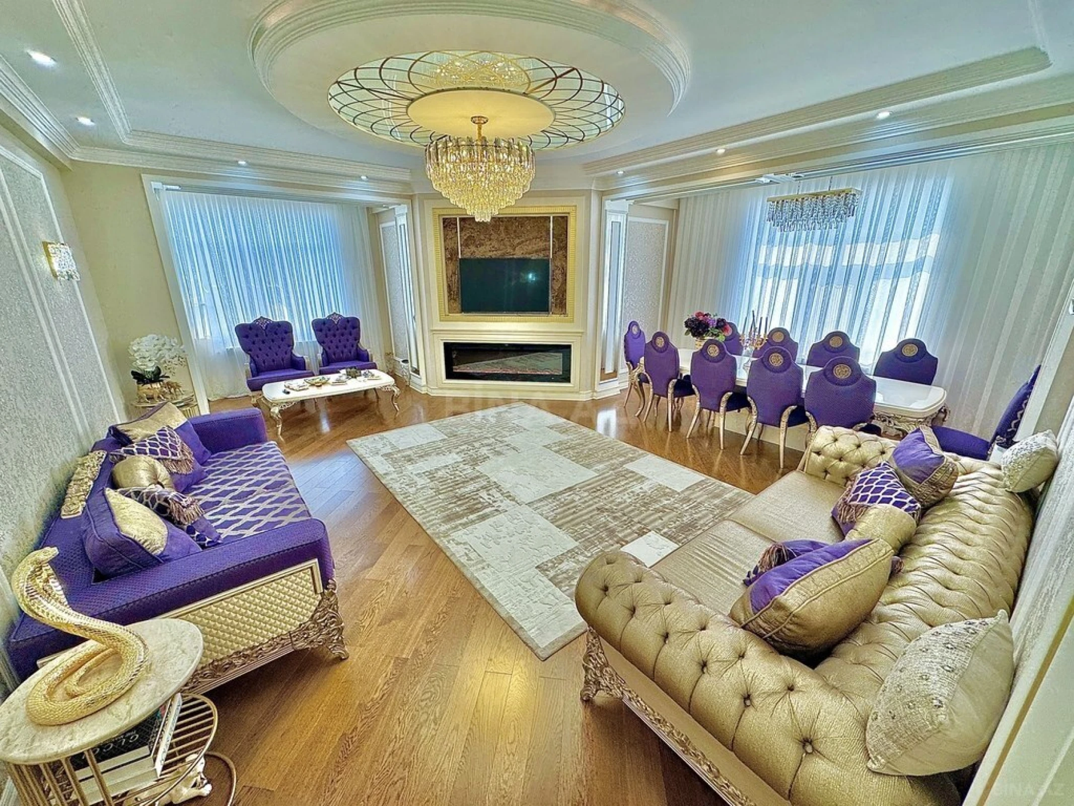 Satılır 4 otaqlı mənzil 220 m²