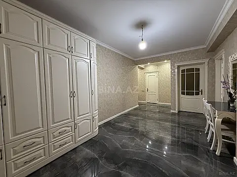 Satılır 3 otaqlı mənzil 150 m²