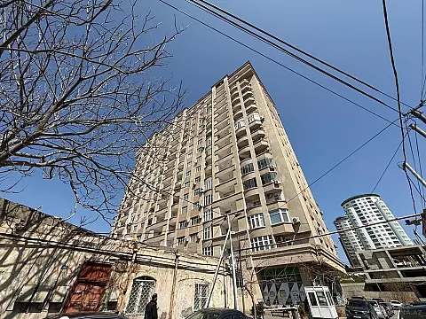 Satılır 3 otaqlı mənzil 150 m² — Bakı, Sahil qəs. 3 otaq 150.00 m²