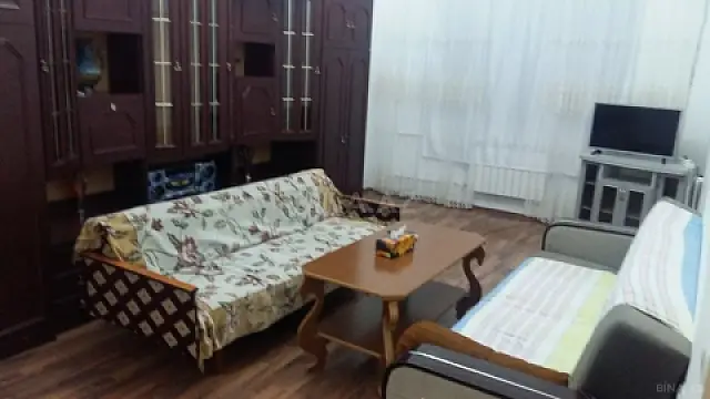 Kirayə verilir 3 otaqlı mənzil 75 m²