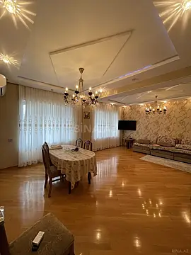 Satılır 4 otaqlı mənzil 100 m² — Bakı, Nizami 4 otaq 100.00 m²