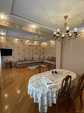 Satılır 4 otaqlı mənzil 100 m²