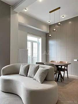 Kirayə verilir 2 otaqlı mənzil 66 m²