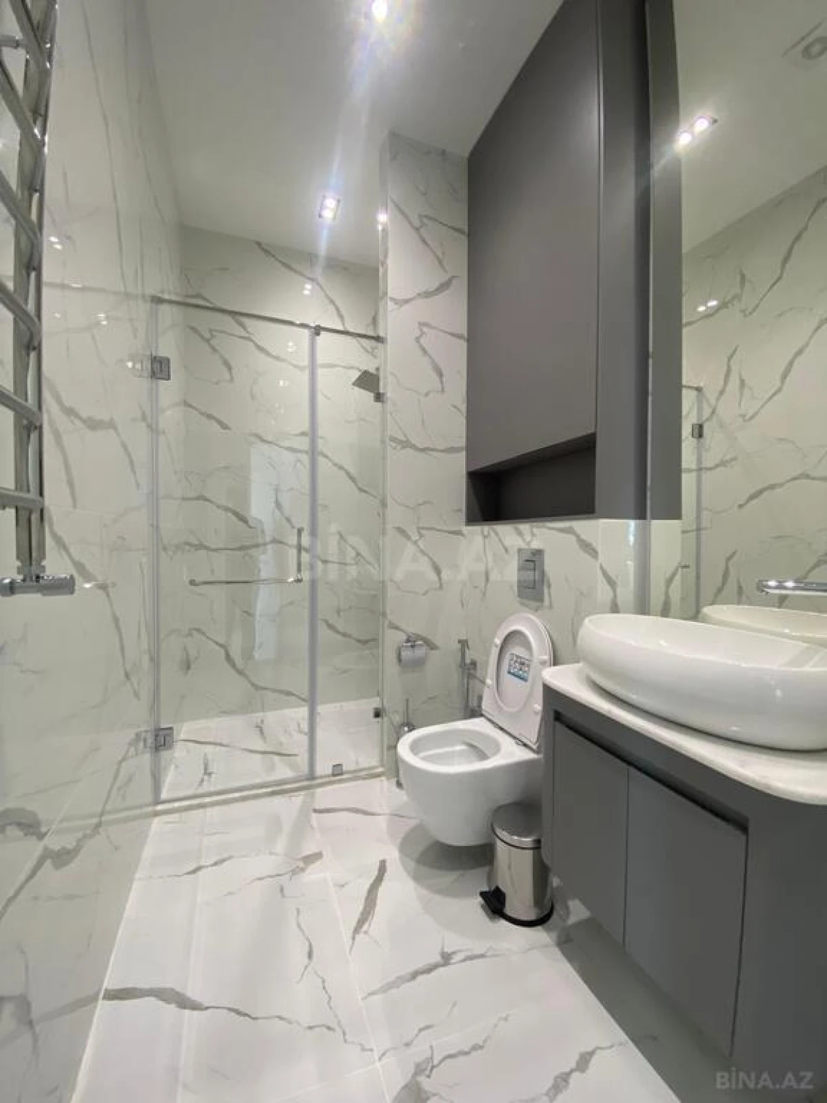 Kirayə verilir 2 otaqlı mənzil 66 m²