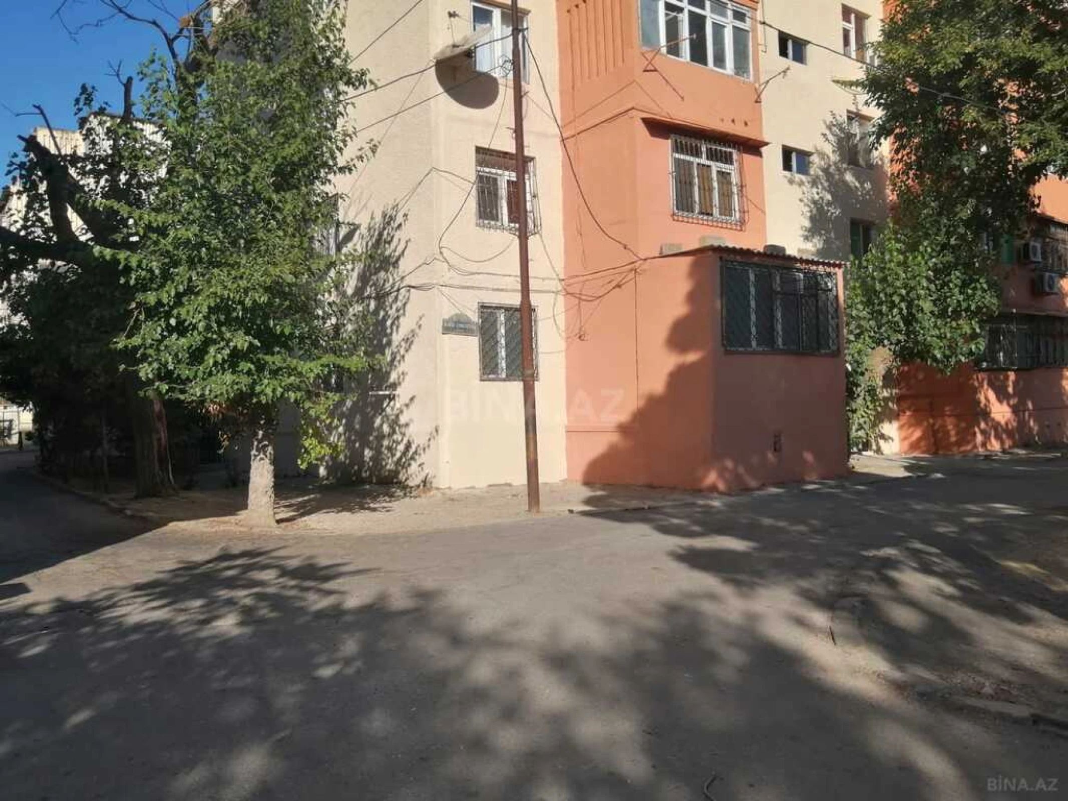Satılır obyekt 42 m²