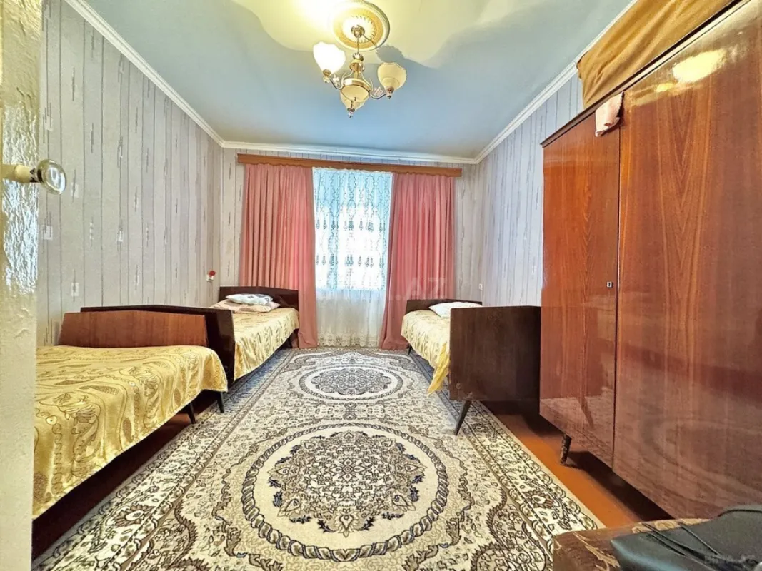 Satılır 4 otaqlı mənzil 100 m²