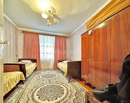 Satılır 4 otaqlı mənzil 100 m²
