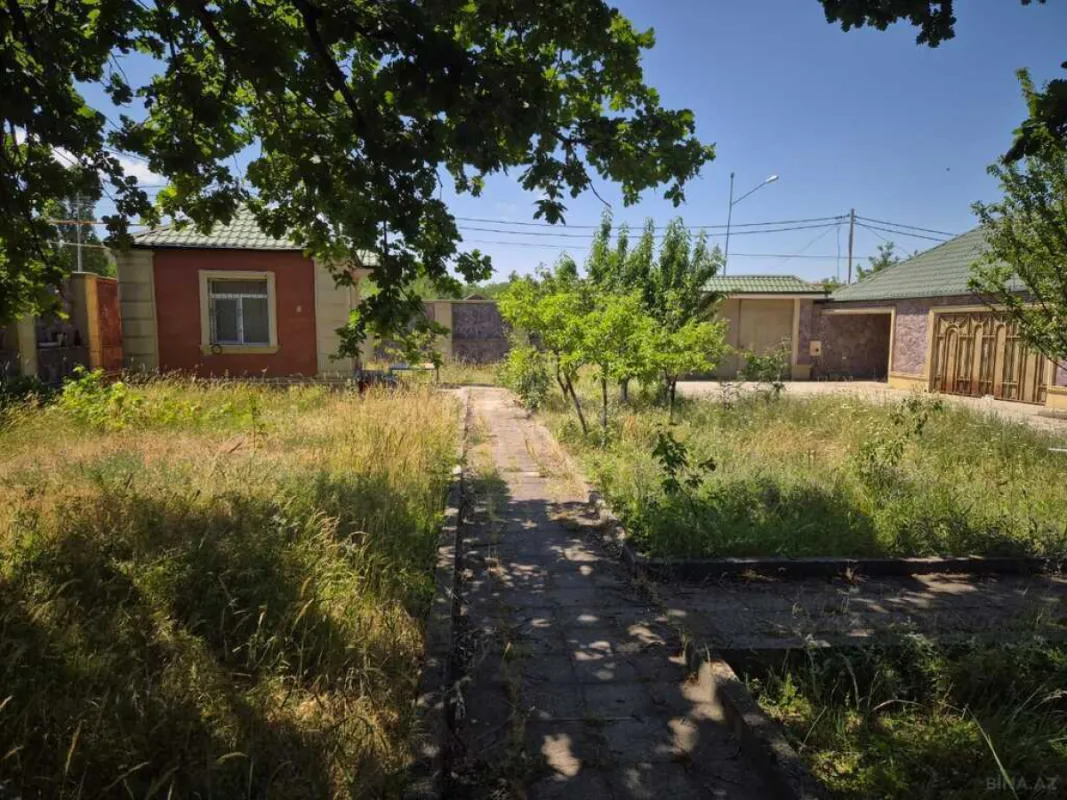 Satılır 6 otaqlı həyət evi 361 m²