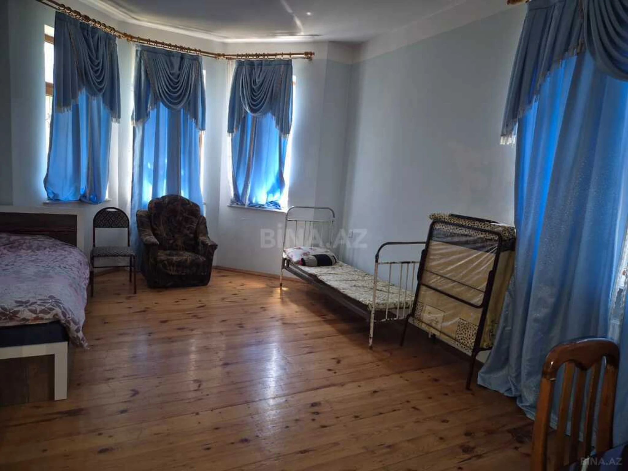 Satılır 6 otaqlı həyət evi 361 m²