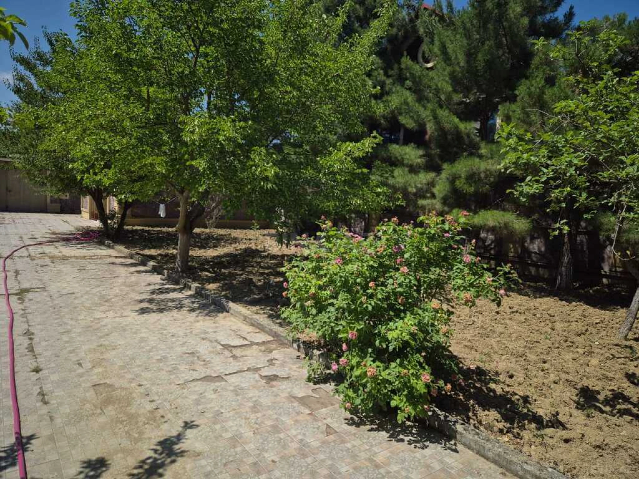 Satılır 6 otaqlı həyət evi 361 m²