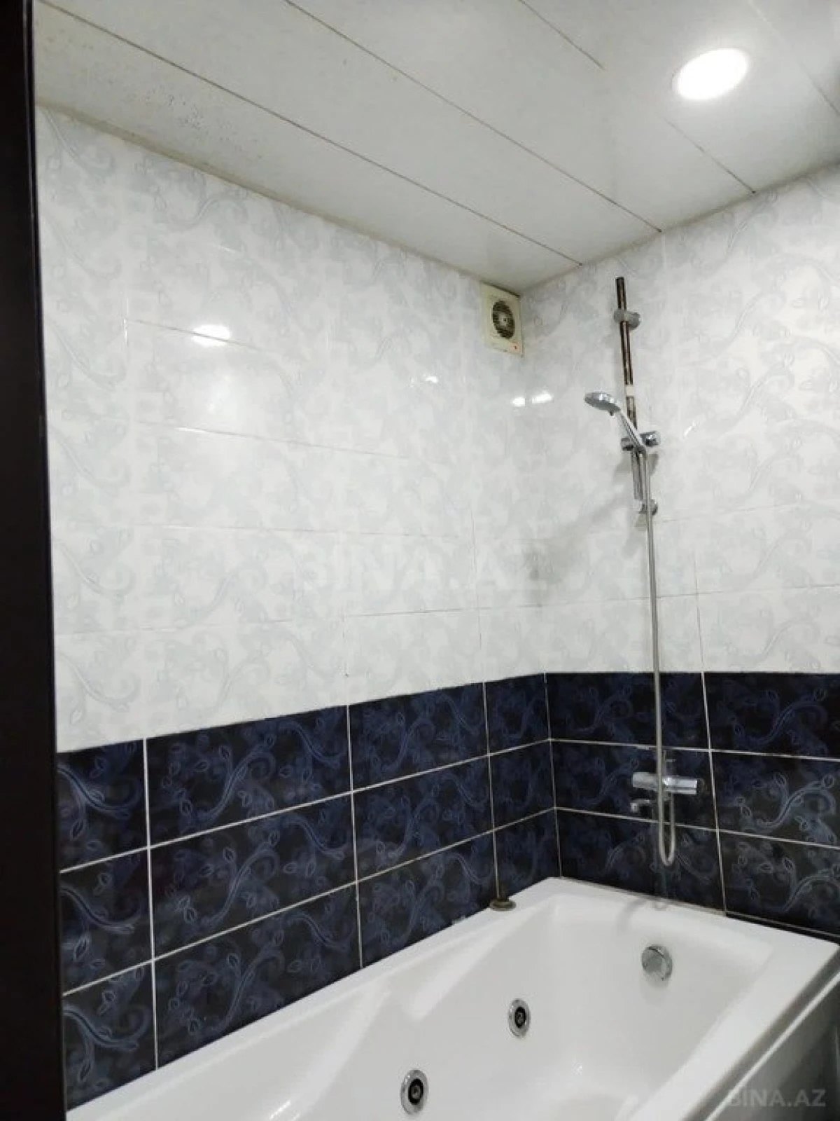 Satılır 2 otaqlı mənzil 55 m²
