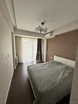 Satılır 3 otaqlı mənzil 96 m²