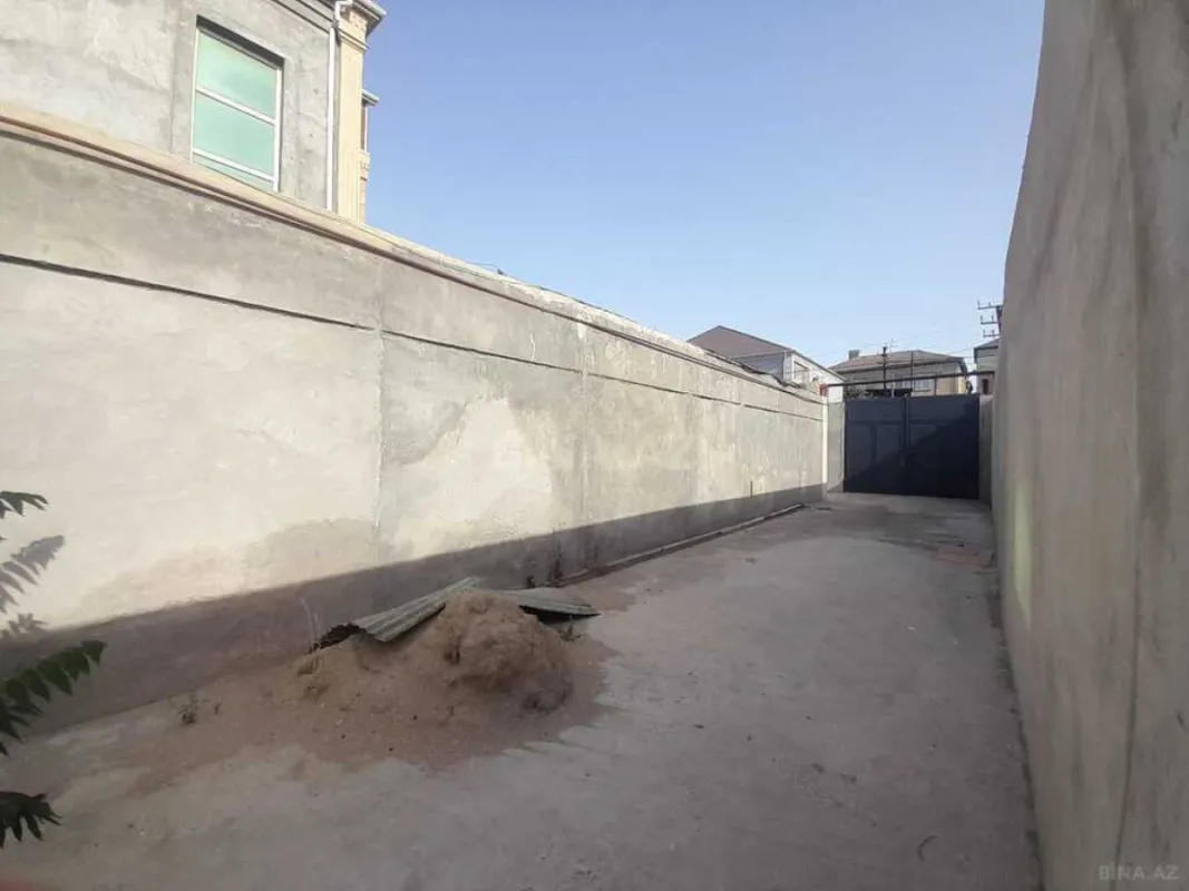 Satılır 5 otaqlı həyət evi 255 m²