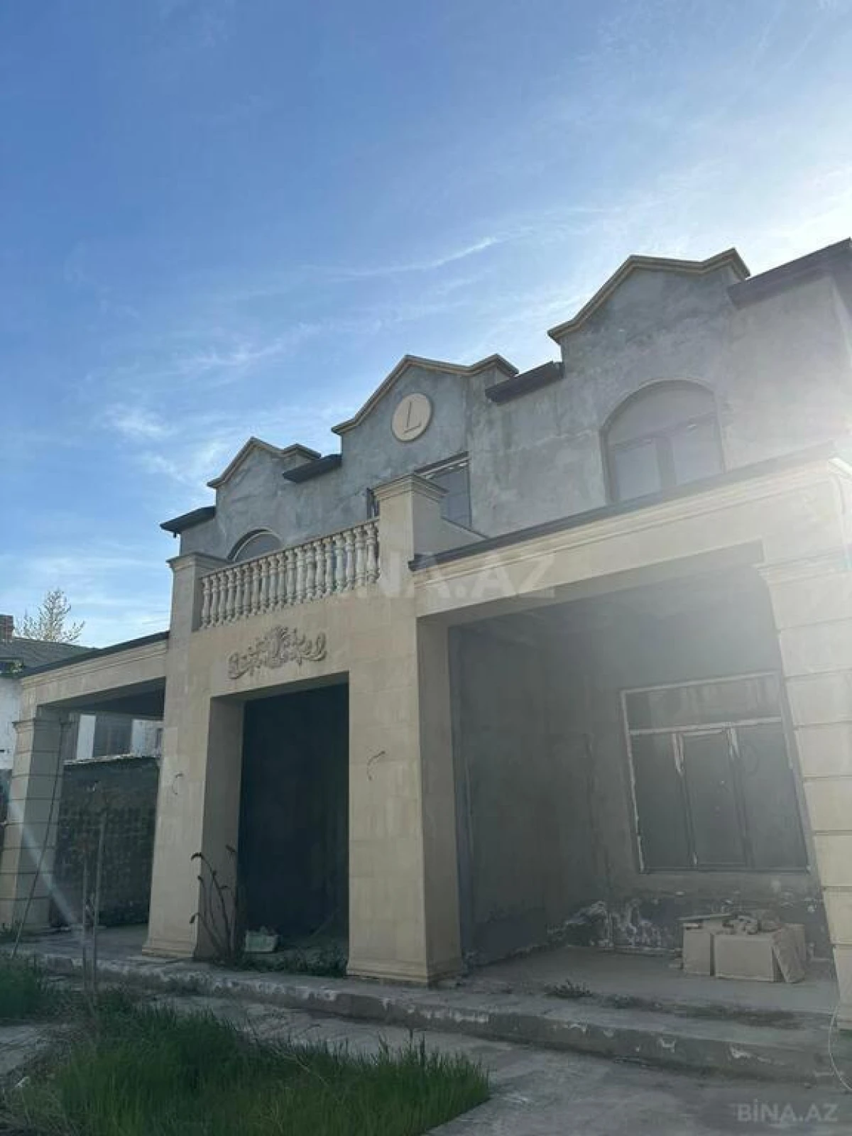 Satılır 5 otaqlı həyət evi 255 m²