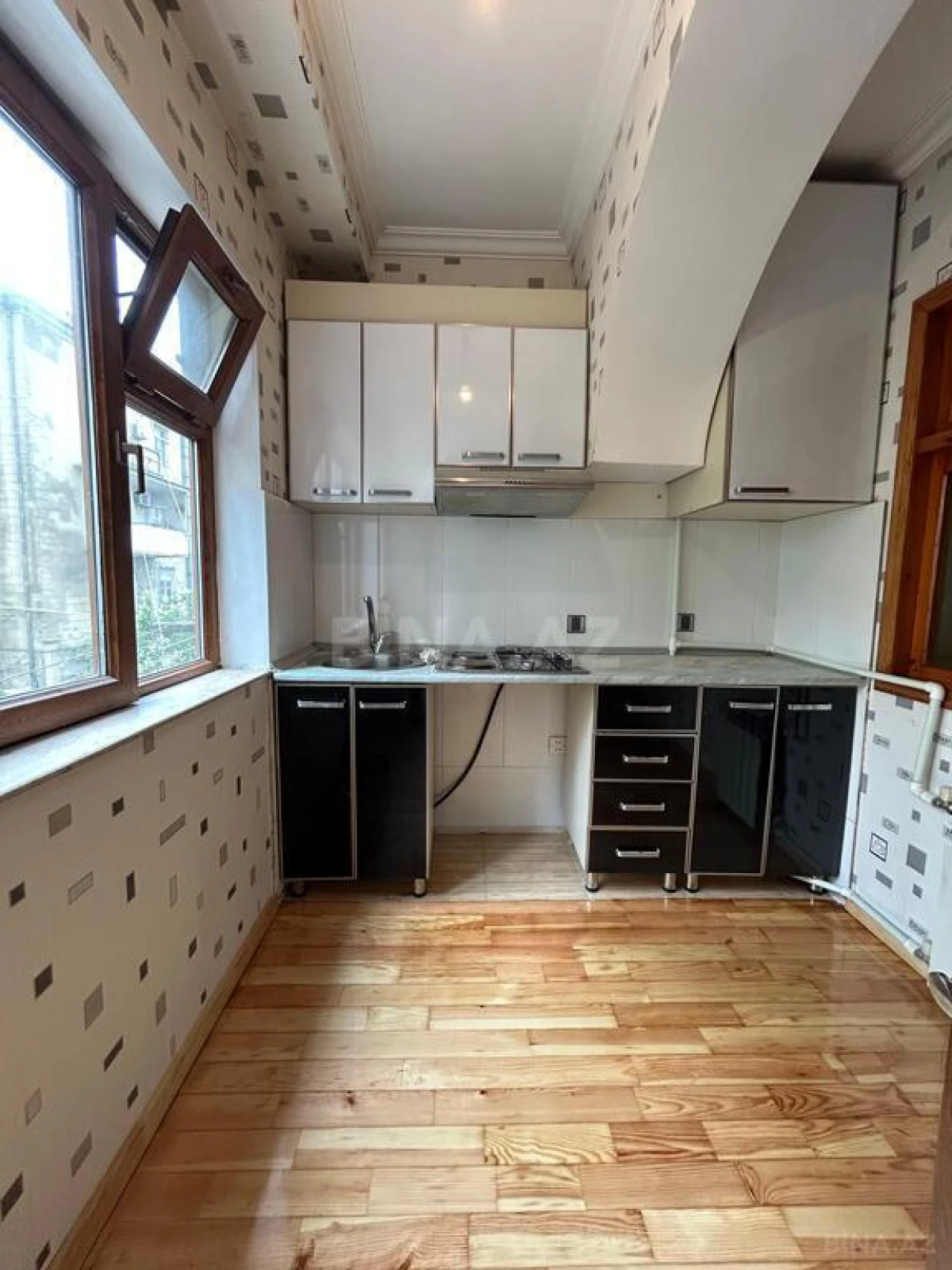 Satılır 2 otaqlı mənzil 45 m²