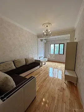 Satılır 2 otaqlı mənzil 45 m²
