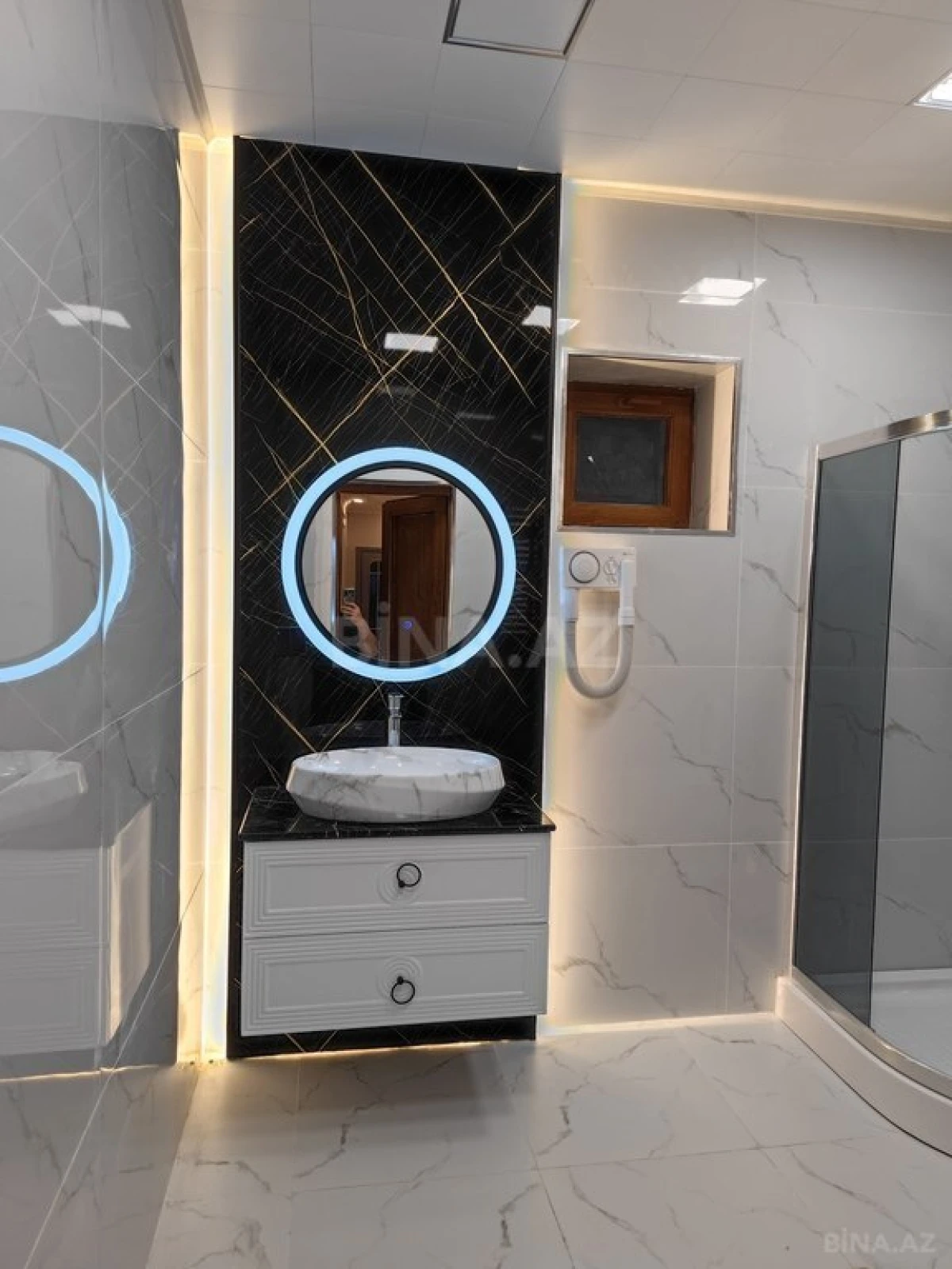 Satılır 7 otaqlı həyət evi 382 m²