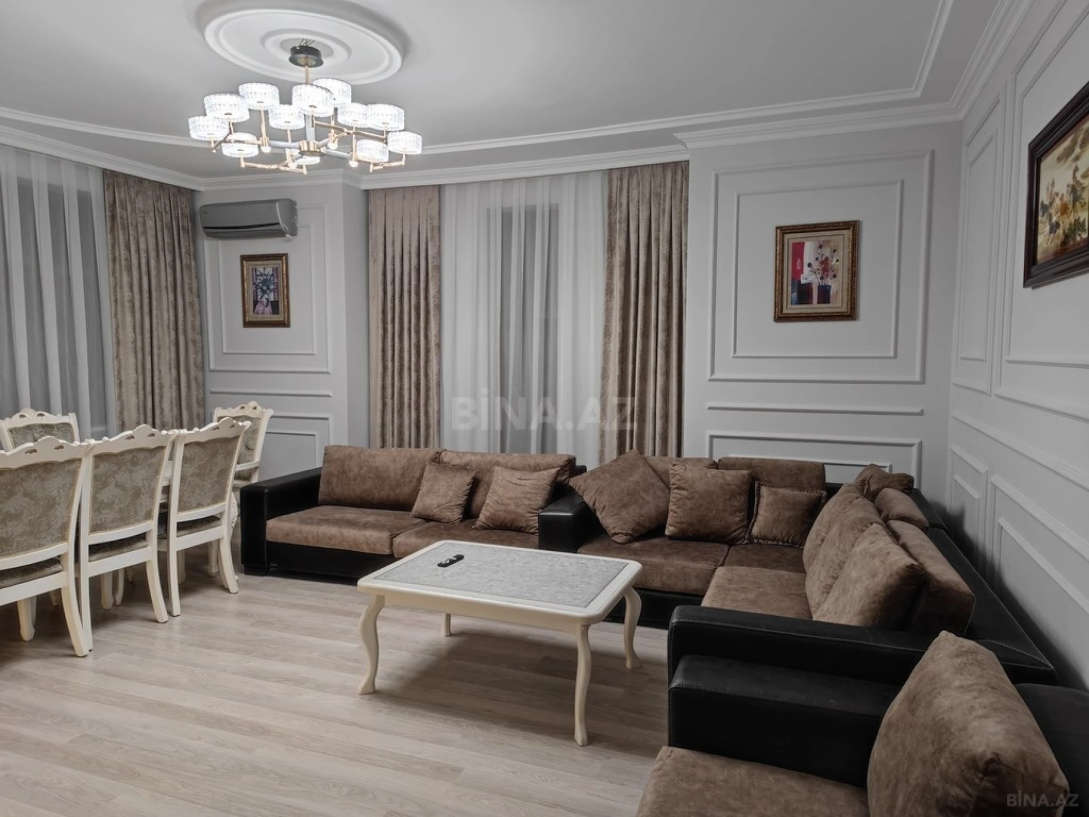 Satılır 7 otaqlı həyət evi 382 m²