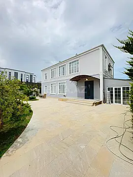 Satılır 6 otaqlı həyət evi 260 m²