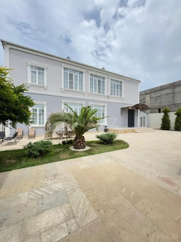 Satılır 6 otaqlı həyət evi 260 m²