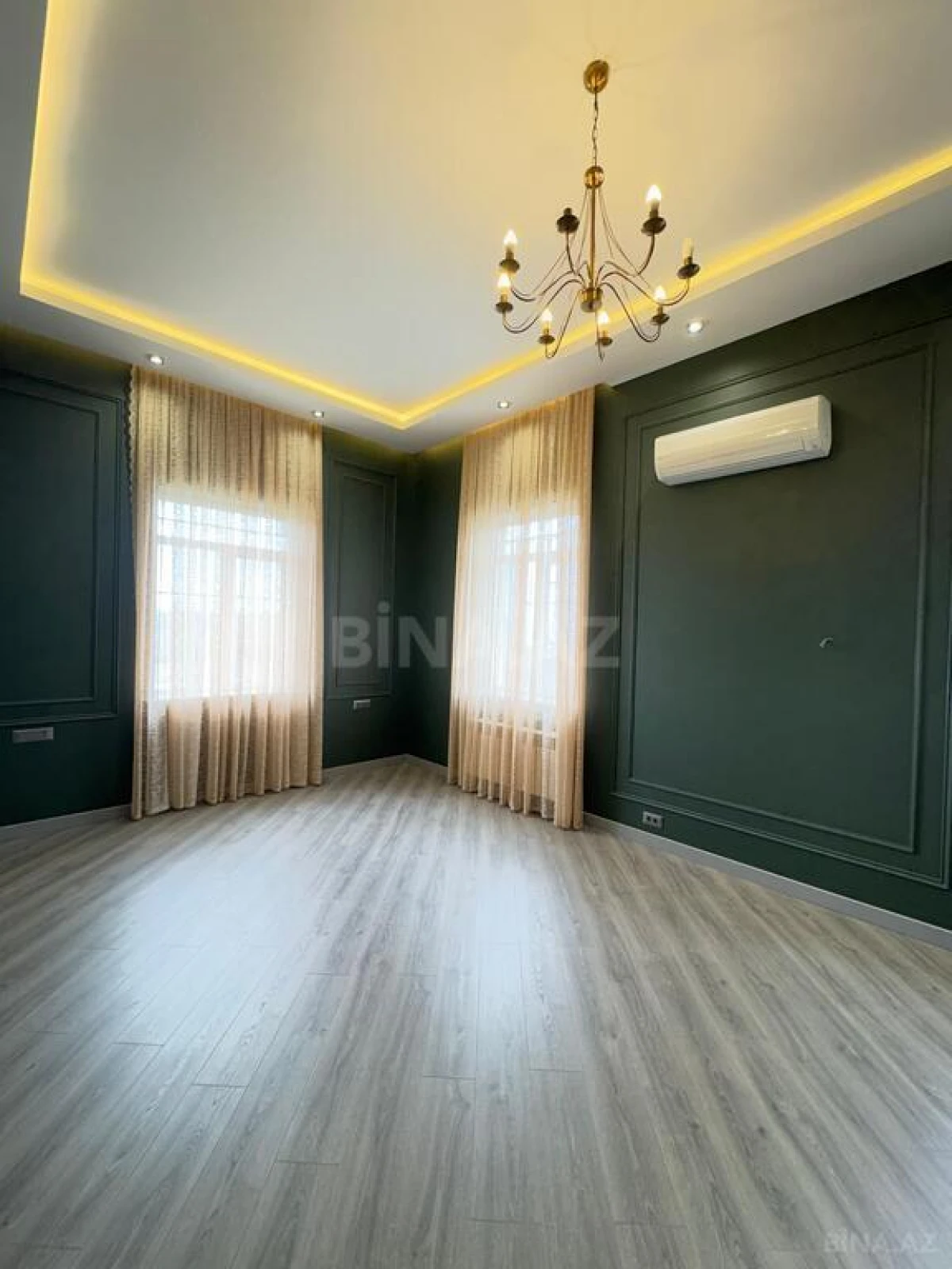 Satılır 6 otaqlı həyət evi 260 m²